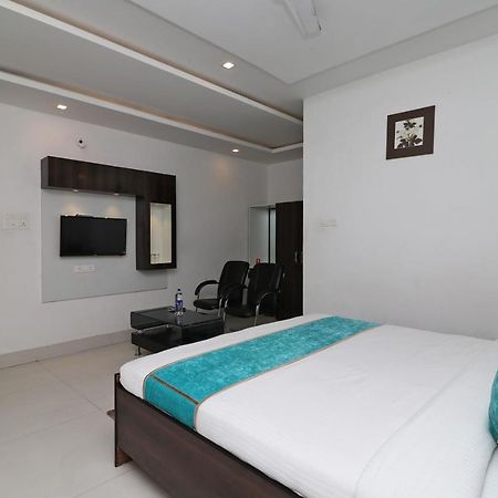 Oyo 8837 Hotel Surya Galaxy Kanpur Exterior photo