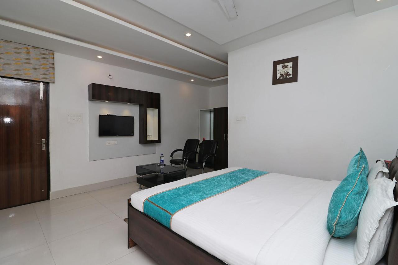 Oyo 8837 Hotel Surya Galaxy Kanpur Exterior photo